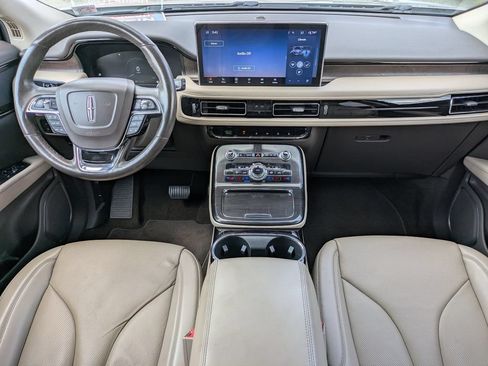 Used 2022 Lincoln Nautilus Reserve AWD/4WD image 16