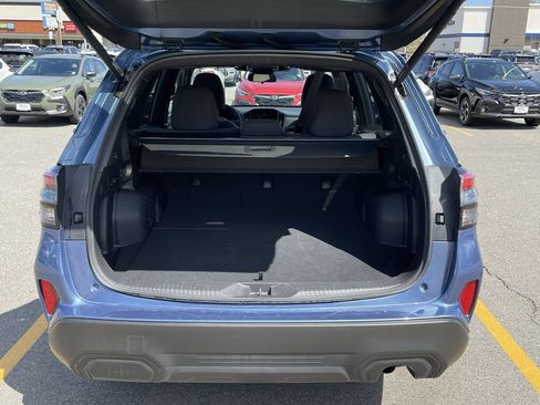 Certified 2025 Subaru Forester Premium AWD/4WD image 9