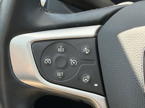 Used 2023 GMC Acadia SLT w/ Preferred Package AWD/4WD image 24