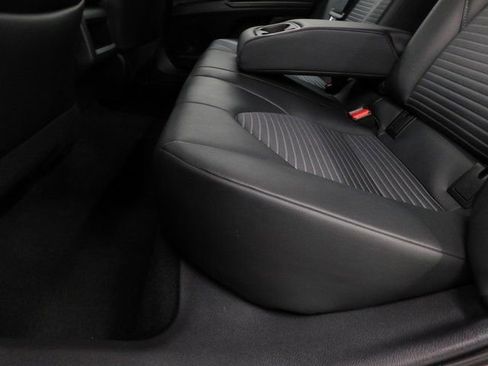 Used 2024 Toyota Camry SE image 26