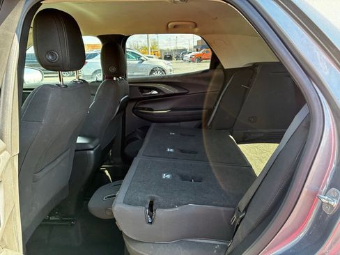 Used 2021 Chevrolet TrailBlazer LT w/ Driver Confidence Package image 28