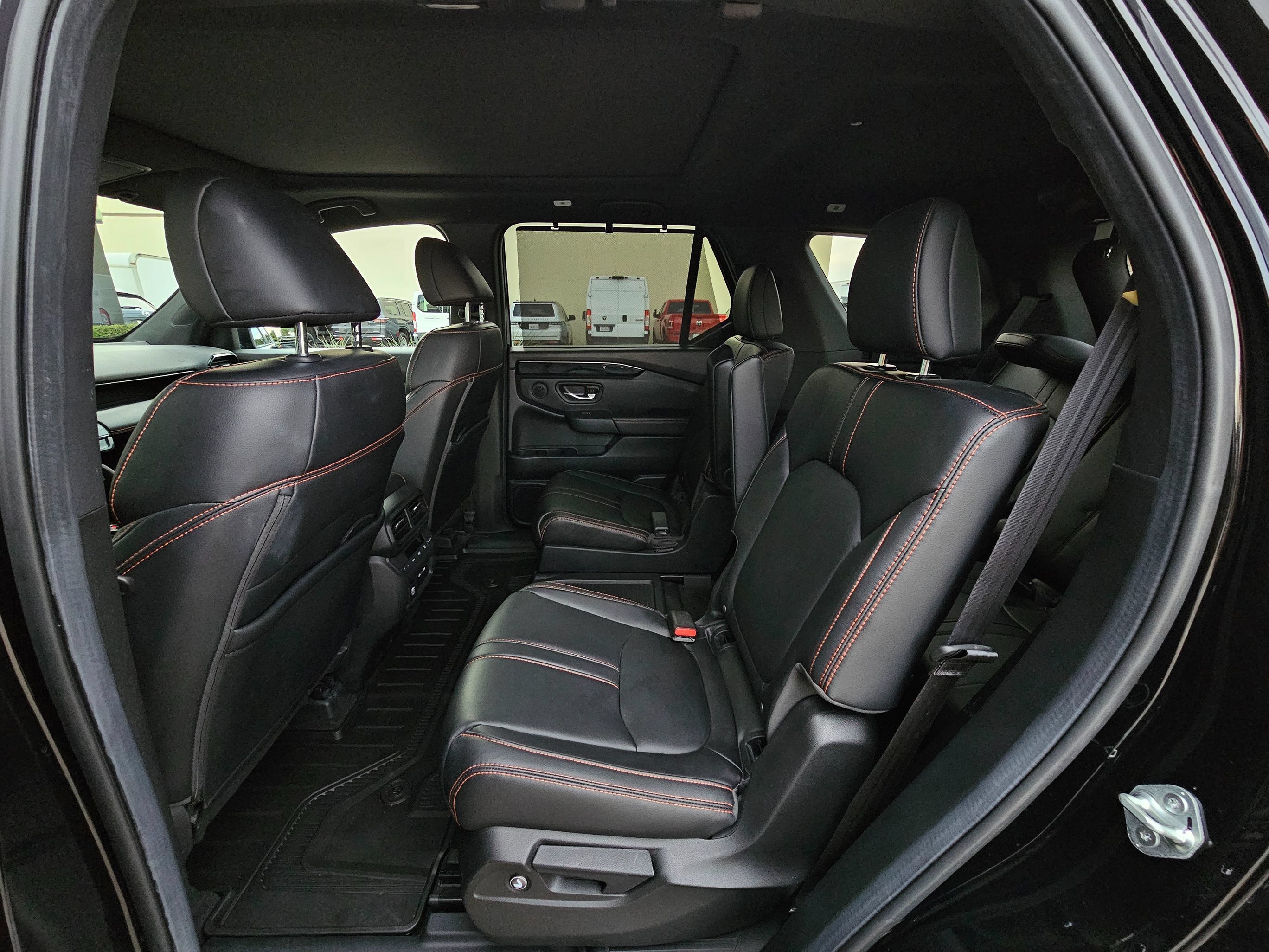 Used 2025 Jeep Compass Limited AWD/4WD image 17