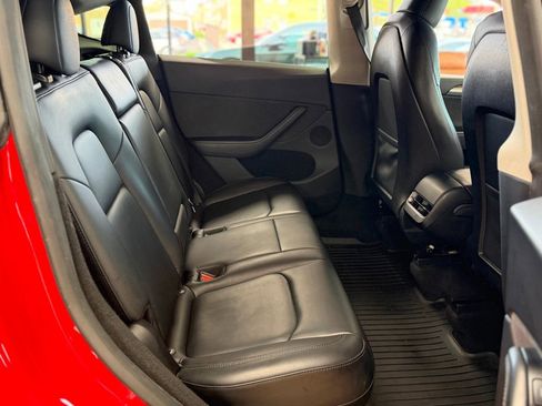 Used 2023 Tesla Model Y Long Range AWD/4WD image 18