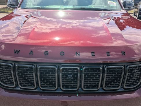 New 2025 Jeep Wagoneer Series II w/ Convenience Group I image 32