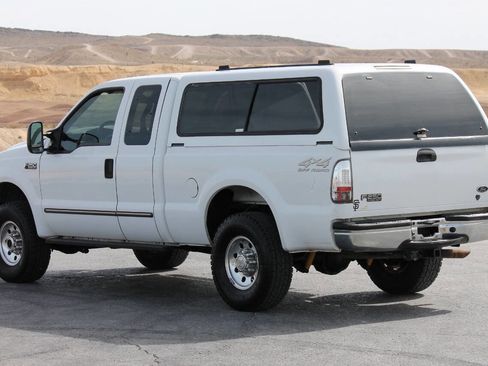 Used 2000 Ford F250 XLT image 5