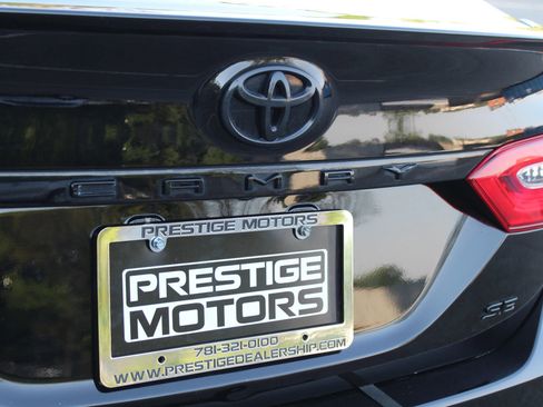 Used 2020 Toyota Camry SE FWD image 38