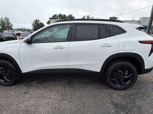 New 2026 Chevrolet Trax LT w/ Driver Confidence Package FWD image 11