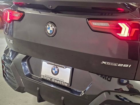 New 2026 BMW X2 xDrive28i w/ Technology Package AWD/4WD image 7