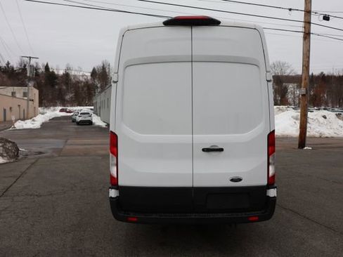 Used 2022 Ford E-Transit 148 High Roof Extended image 7