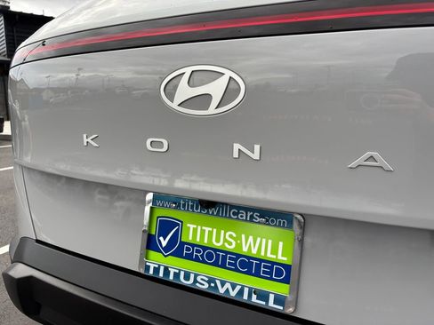 Used 2025 Hyundai Kona SEL FWD image 29