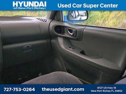 Used 2004 Hyundai Santa Fe GLS FWD image 17