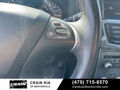 Used 2017 Nissan Pathfinder SL AWD/4WD image 20