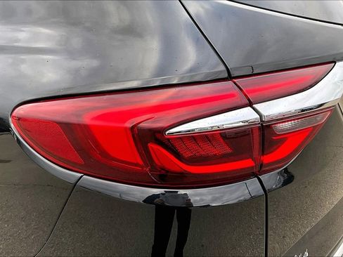 Used 2019 Buick Enclave Premium image 23