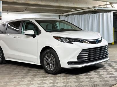Used 2024 Toyota Sienna LE