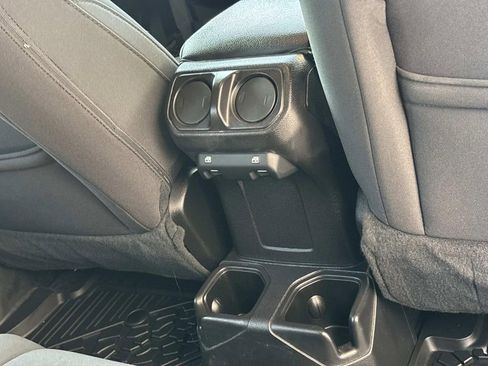 Used 2019 Jeep Wrangler Unlimited Sport S image 12