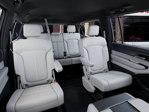 New 2026 Jeep Grand Wagoneer L Limited AWD/4WD image 15