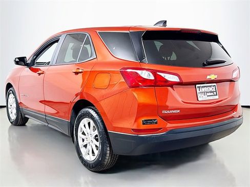 Used 2020 Chevrolet Equinox LS w/ LS Convenience Package image 6