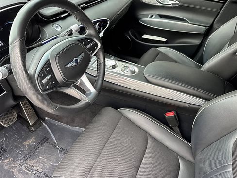 Used 2024 Genesis GV70 3.5T Sport AWD/4WD image 10