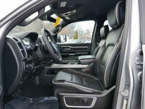 Used 2025 RAM 1500 Laramie image 12