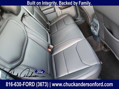 New 2025 Ford Maverick Lariat w/ Black Appearance Package image 28