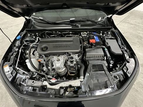 Used 2025 Honda Civic Sport image 26