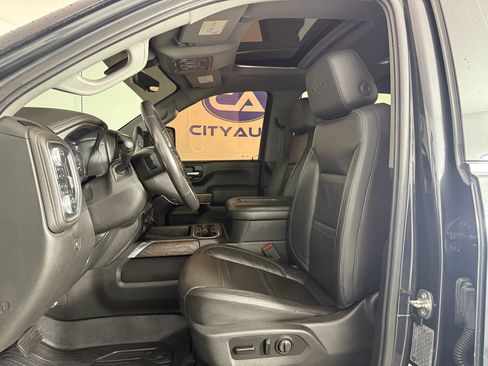 Used 2020 GMC Sierra 3500 Denali w/ Denali Ultimate Package image 18