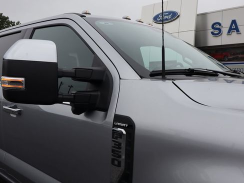 Used 2024 Ford F350 Lariat w/ Lariat Ultimate Package AWD/4WD image 23