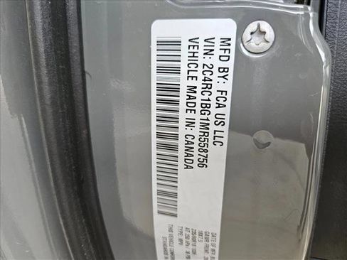 Used 2021 Chrysler Pacifica Touring-L w/ S Appearance Package FWD image 25