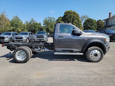 New 2024 RAM 5500 Tradesman image 4