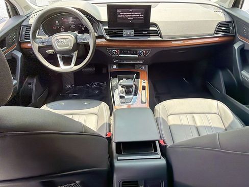 Used 2023 Audi Q5 2.0T Premium Plus w/ Premium Plus Package AWD/4WD image 10