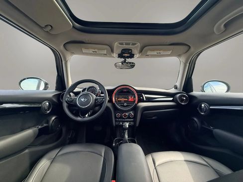 Used 2019 MINI Cooper 4-Door Hardtop FWD image 17