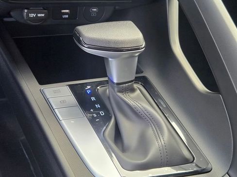 New 2026 Hyundai Elantra SE FWD image 18