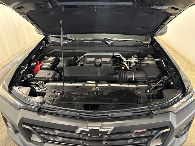 Used 2024 Chevrolet Colorado Trail Boss w/ Advanced Trailering Package AWD/4WD image 8