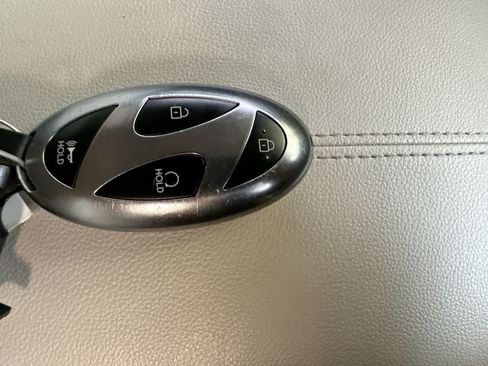 Used 2025 Hyundai Tucson SE FWD image 28