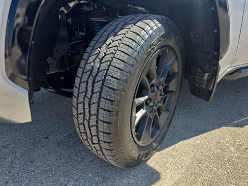 New 2026 Toyota Tundra Platinum image 32