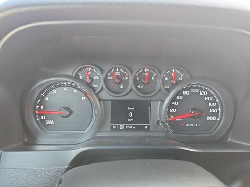 Used 2021 Chevrolet Silverado 1500 Custom Trail Boss w/ LPO, Dark Essentials Package AWD/4WD image 21