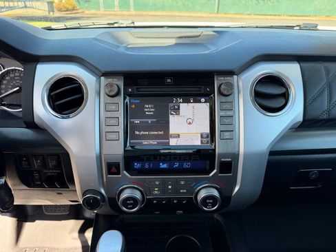 Used 2017 Toyota Tundra Platinum AWD/4WD image 22