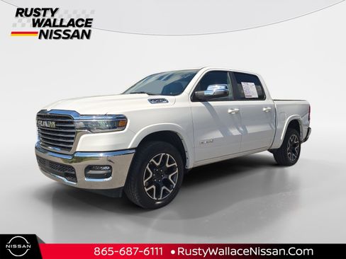 Used 2025 RAM 1500 Laramie AWD/4WD image 1