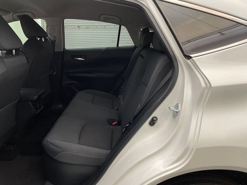 Used 2022 Toyota Venza LE AWD/4WD image 24