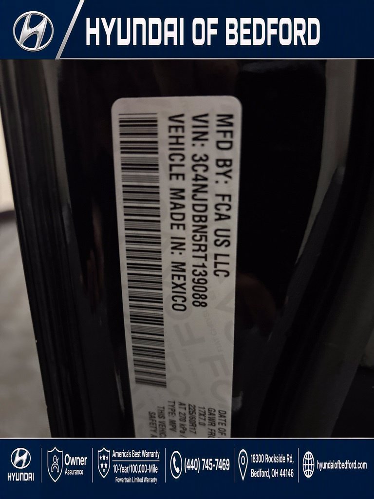 Used 2024 Jeep Compass Latitude AWD/4WD image 14