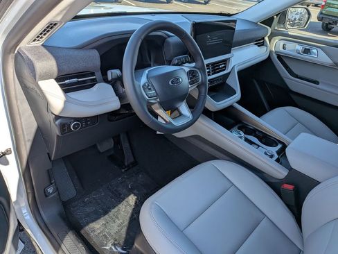 New 2026 Ford Explorer Active AWD/4WD image 10