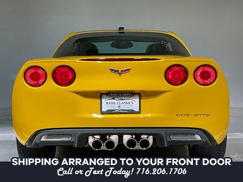 Used 2005 Chevrolet Corvette Coupe w/ Preferred Equipment Group RWD image 18