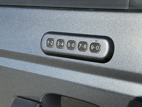 Certified 2022 Ford Bronco Black Diamond w/ Sasquatch Package image 35