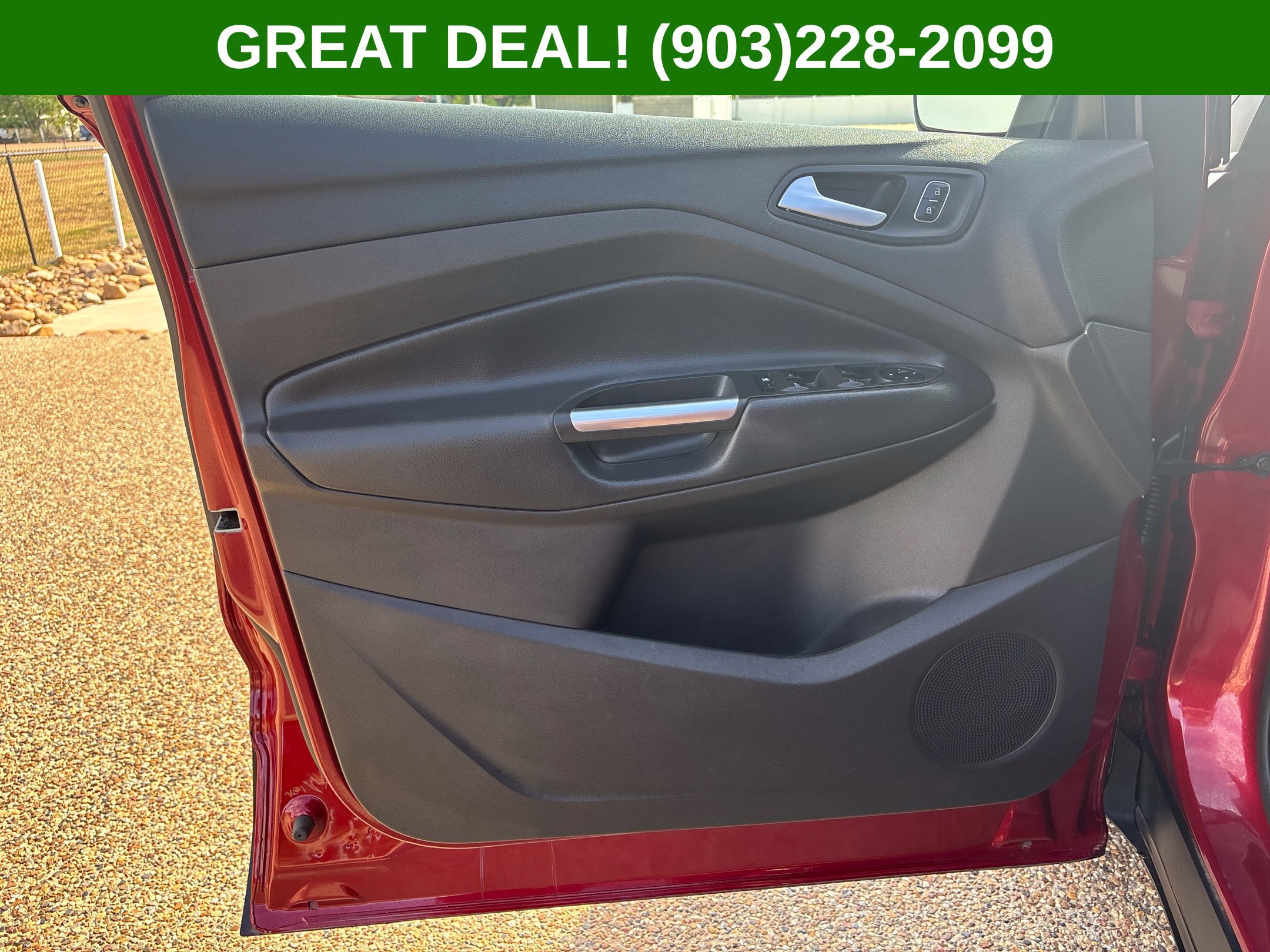 Used 2018 Ford Escape SE FWD image 22