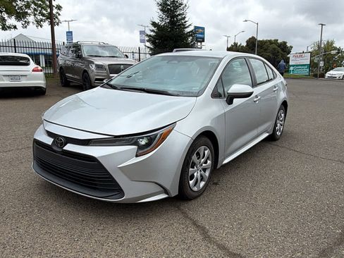 Used 2024 Toyota Corolla LE FWD image 1