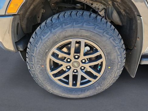 Used 2021 Ford Ranger Lariat w/ Tremor Off-Road Package image 14