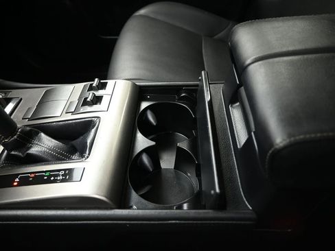 Used 2017 Lexus GX 460 w/ Navigation Package image 20