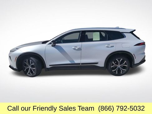 Certified 2025 Toyota Crown Signia w/ Tow-Hitch Package (TMS) image 2