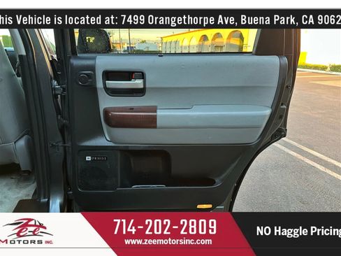 Used 2011 Toyota Sequoia Platinum image 54