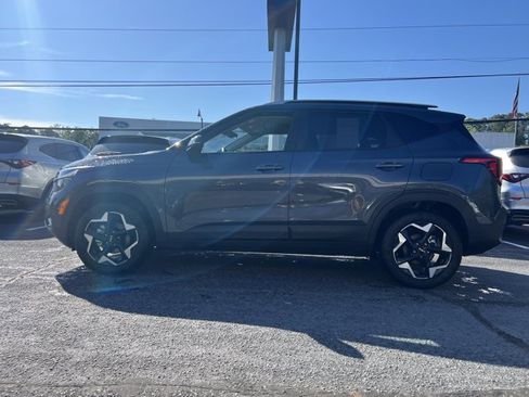 Used 2026 Kia Seltos S FWD image 2